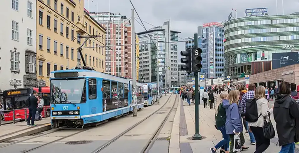 Overview of Jernbanetorget - the transportation hub of Oslo.