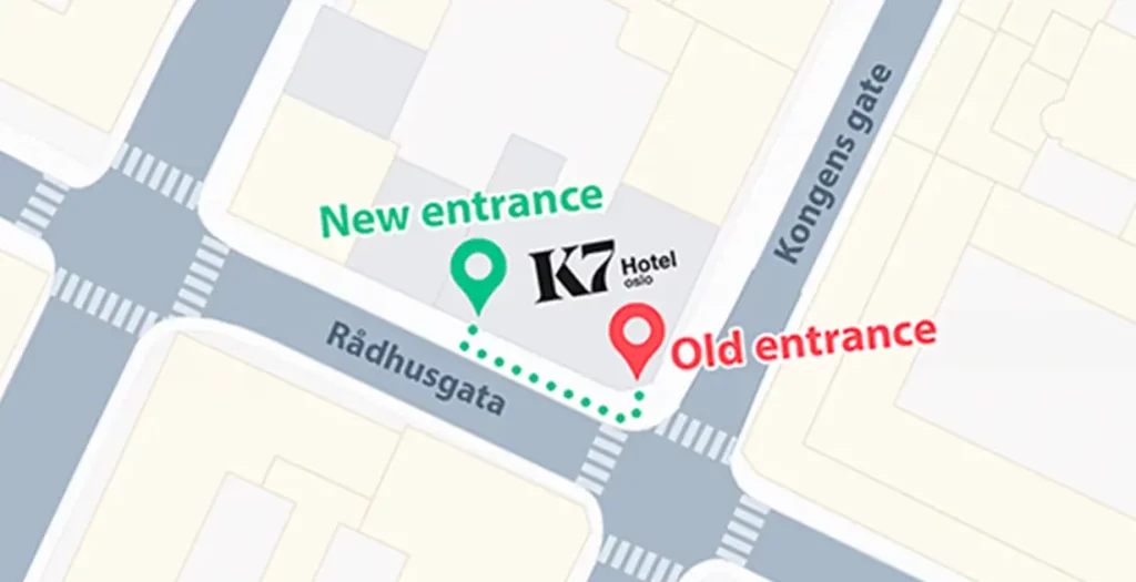 The entrance will move from the corner of the building, to the left side in Rådhusgata. Map by: Google